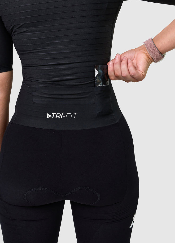 TRI-FIT VORTEX BLACK EDITION Women’s Tri-Suit rear view – aerodynamic rear design with gel pockets
