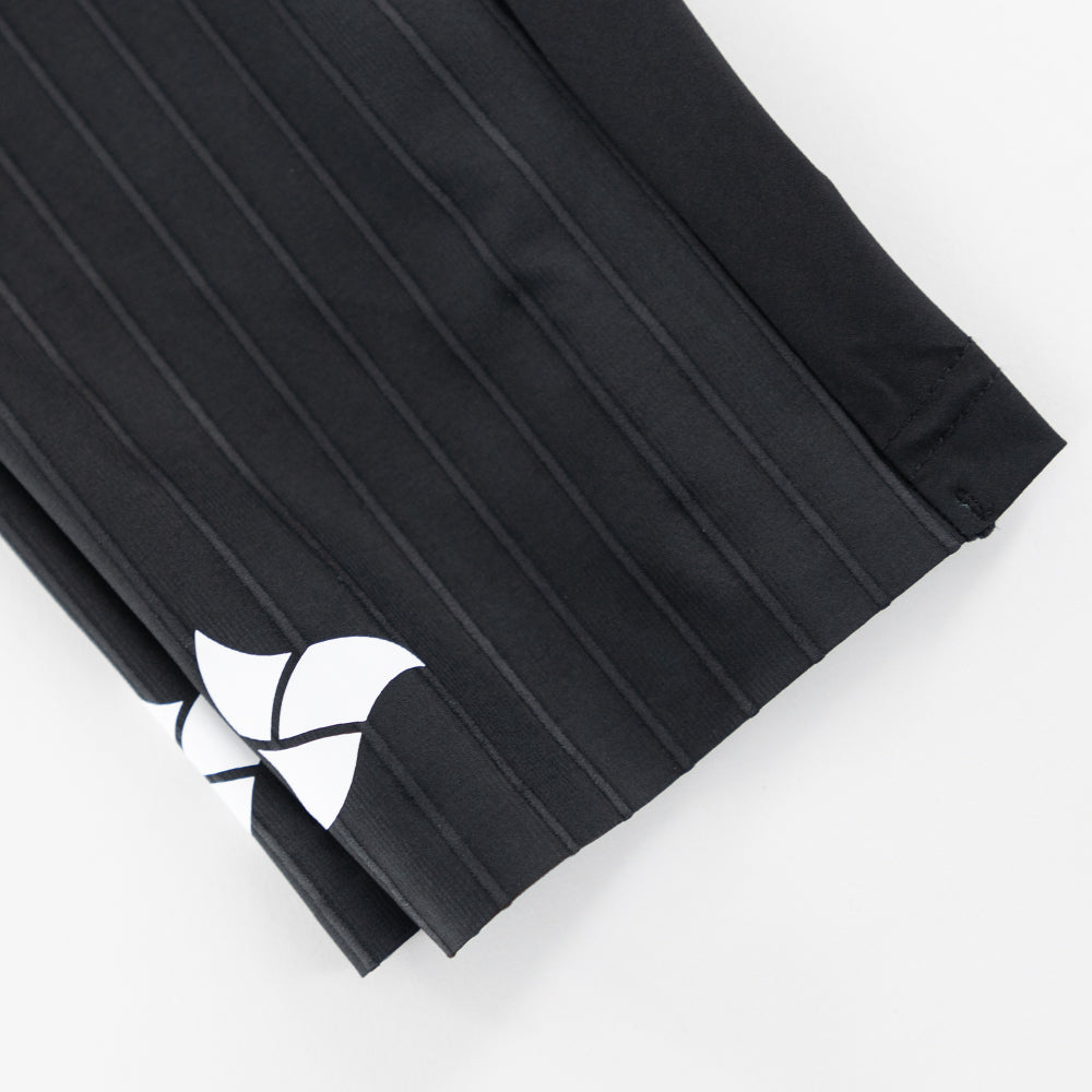 TRI-FIT VORTEX BLACK EDITION Tri-Suit sleeve detail – aerodynamic ribbed aero sleeves