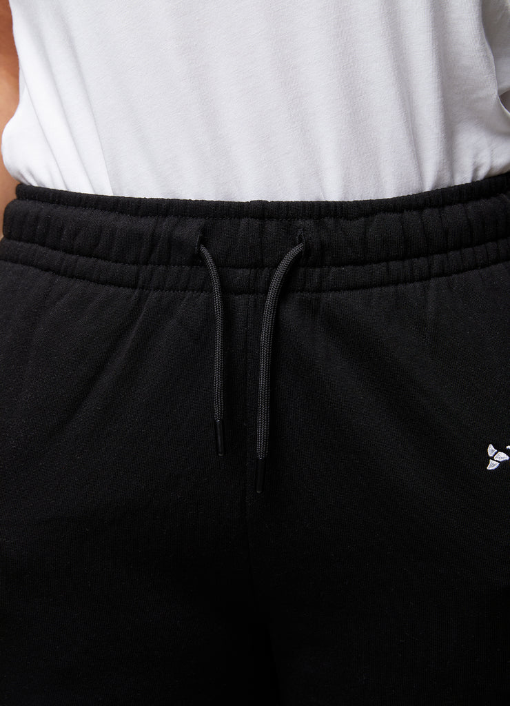Woman wearing TRI-FIT Casualwear black joggers